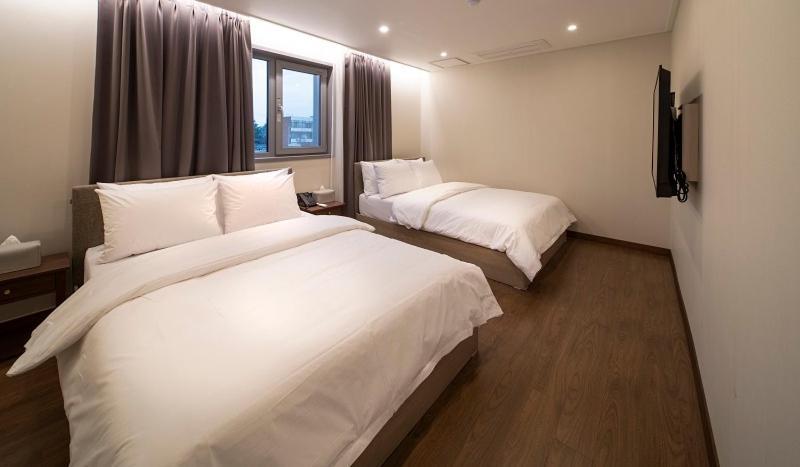 Centro Hotel Chilgok Exterior photo